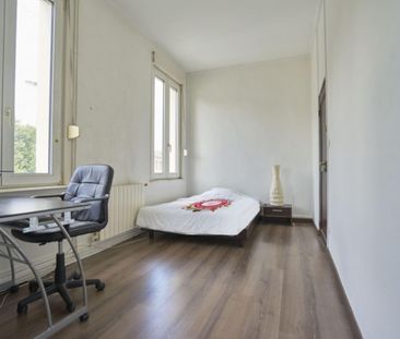 FAUBOURG DE BETHUNE Roommate 4 Bedrooms at Douai - Photo 4