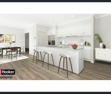 SLEEK & SPACIOUS - Photo 4