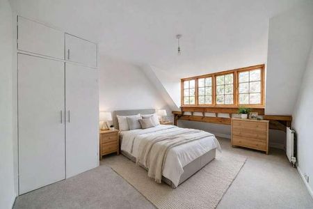 Harrow Cottage, Deacon Close, Cobham, Surrey, KT11 - Photo 5