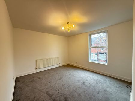 4 bedroom terraced house to rent - Photo 2