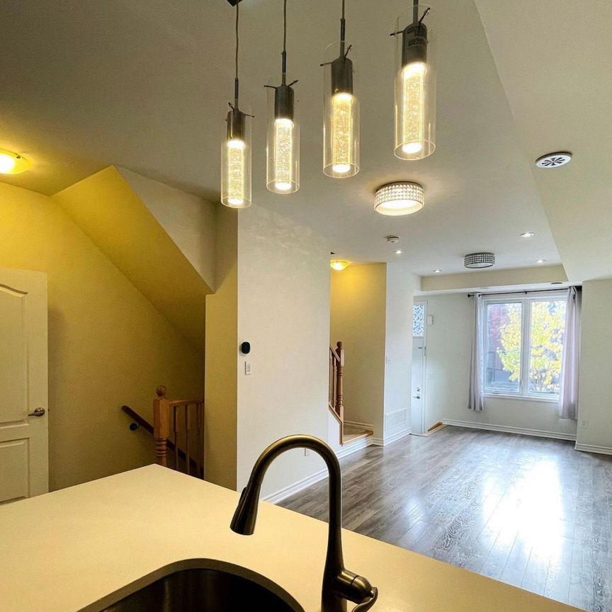 For Lease - 45 Heron Park Place Unit# 11, Toronto, Ontario - Photo 1