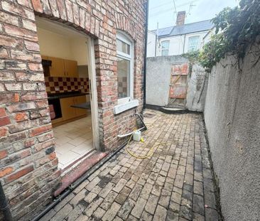 2 bedroom terraced house to rent - Photo 4