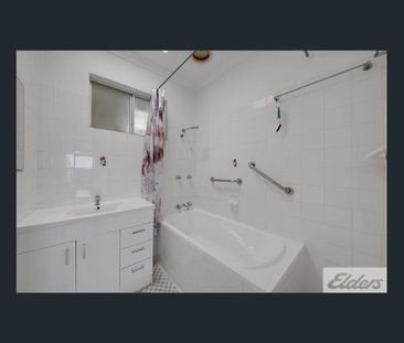 15 Yukana Street, Boyne Island, Qld 4680 - Photo 2