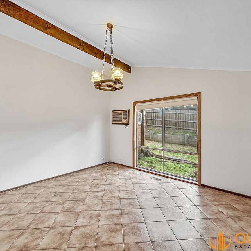 9 Warburton Court, Endeavour Hills VIC 3802 - House For Rent | Domain - Photo 1