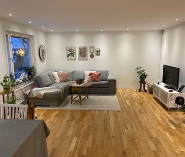 Nyrenoverat radhus för 3-4 personer i Stockholms kommun - Foto 1