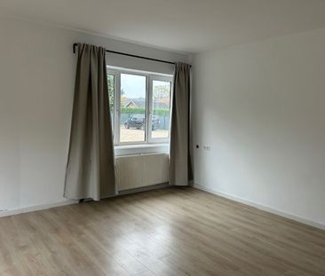 Gelijkvloers appartement op wandelafstand uit het centrum - Photo 2