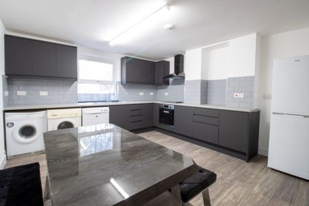 50 Ash Grove, Leeds, LS6 1AY - Photo 3