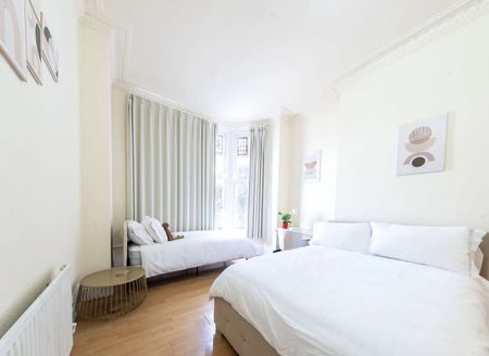 Fortess Road, London - Photo 3