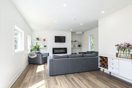 For Lease - 208 Redan Street, Grey Highlands, Ontario - Photo 3