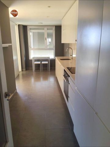 3 room luxury Apartment for rent in Valencia - Photo 5