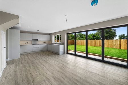 Faulkbourne Road, Witham, Essex, CM8 1LR - Photo 4