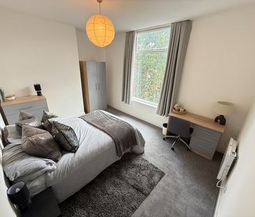 2 Bed Flat, Cardigan Road, LS6 - Photo 4