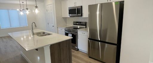 Newer Build in Keswick - Rental Discount for Holiday Season | 5024 Kinney Link, Edmonton - Photo 1