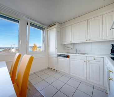 Lake view apartment – with glazed balcony! - Photo 1