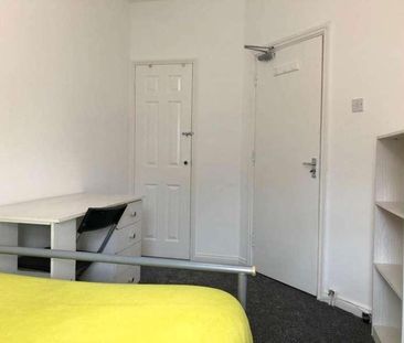 Lawrence Road, Liverpool, L15 - Photo 1