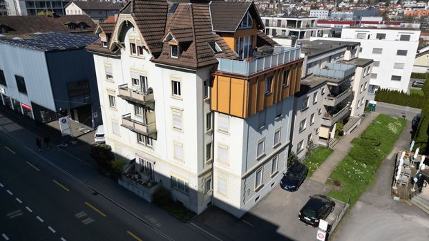 4 Zimmer Altbauwohnung - Photo 1