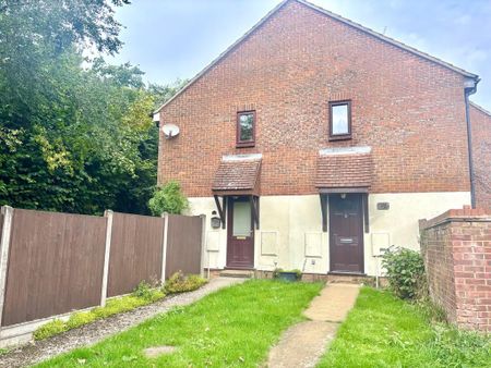 1 bedroom end of terrace house to rent - Photo 4