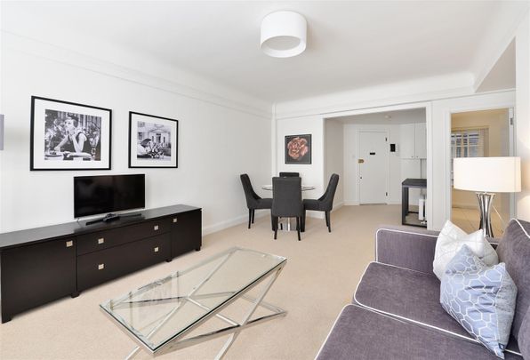 2 bed apartment to rent in FULHAM ROAD, London, SW3 - Photo 1