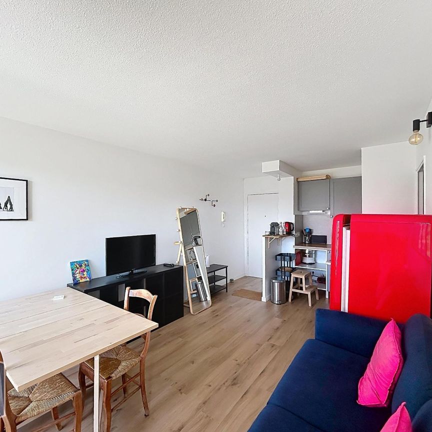Location Appartement 1 pièce 30m² LYON 8ème - Photo 1