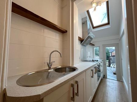 Studio to rent - Photo 3