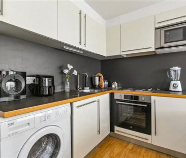 Studio to rent - Photo 6