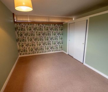 3 bedroom bungalow to rent - Photo 6