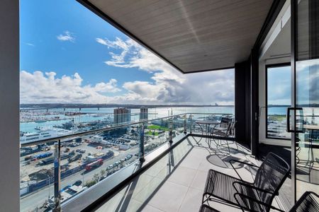 Uninterrupted Water Views + Prime Penthouse Position - Photo 4