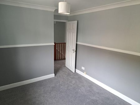 3 Bed Terraced House, Sturminster Road, BS14 - Photo 4