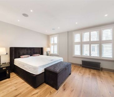 Stylish three bedroom townhouse in a central Fulham location - Photo 5