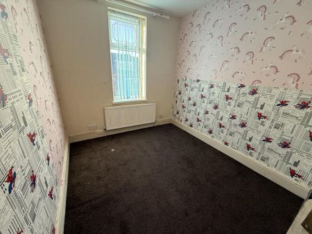 3 bedroom terraced house to rent - Photo 4