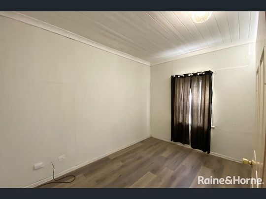 1-bedroom flat in great location - Photo 1