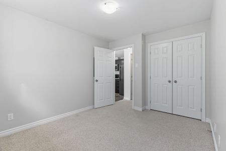 For Lease - 330 Everest Private Unit# A, Elmvale Acres and Area, Ontario - Photo 3