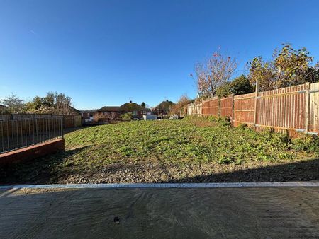 3 bedroom apartment to rent - Photo 5