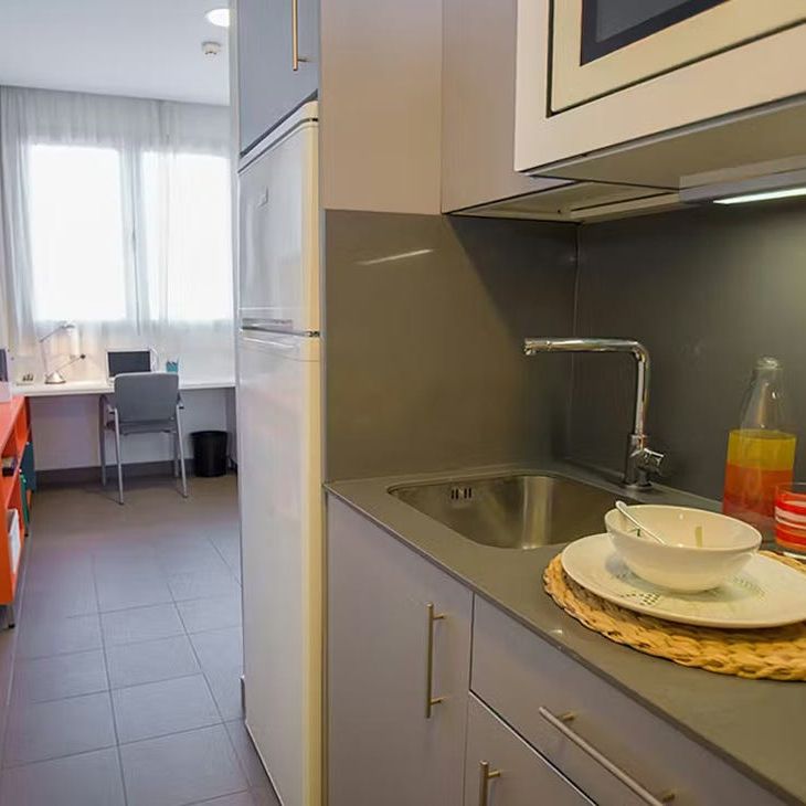 Avenida de Daroca, Madrid, Community of Madrid 28032 - Photo 1