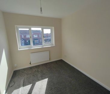 Stoney Royd, Athersley North , Barnsley, South Yorkshire, S71 3NU - Photo 1