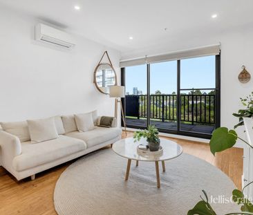 Two-bedroom Apartment in Brunswick West - Photo 2