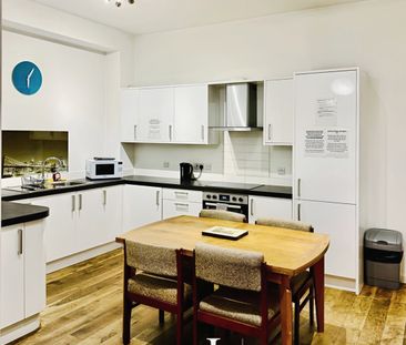 4 bedroom house to rent Bevendean Road, Brighton, East Sussex, BN2 - Photo 2