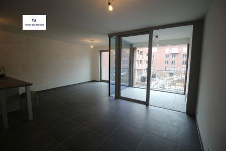 2 slaapkamer nieuwbouwappartement nabij centrum - Photo 3