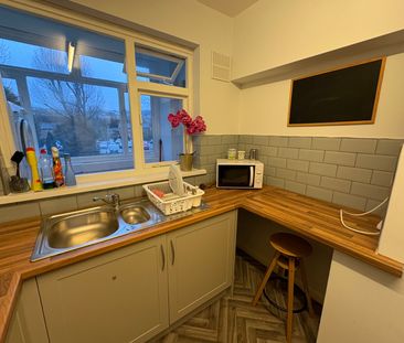 2 bedroom apartment to rent - Photo 4