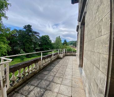 Location Appartement 4 pièces 159m² - Photo 6