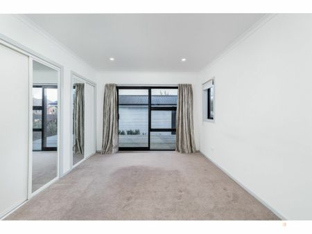 Modern 4-Bedroom Home � Available Now - Photo 5