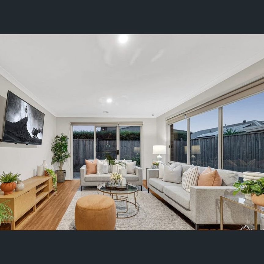 Family Friendly Location & Immaculately Presented Home! - Photo 1