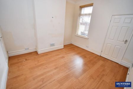 2 bedroom House To Let - Photo 4