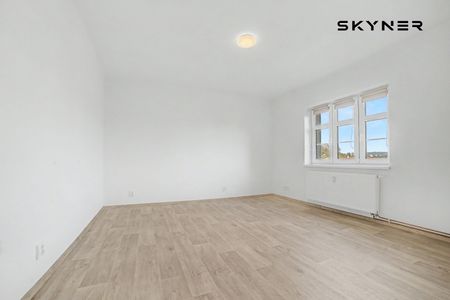 Pronájem bytu 2+1 65 m² - Photo 2