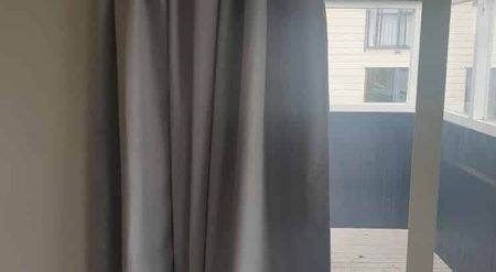 Charming 4BR Family Haven - Rent Negotiable - Photo 3