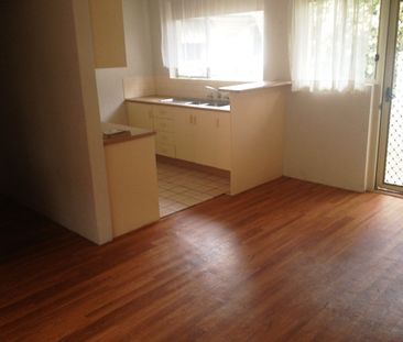 Central unit in a great location - Photo 3