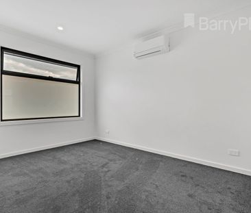 Effortless Living in Perfect Location - Photo 4