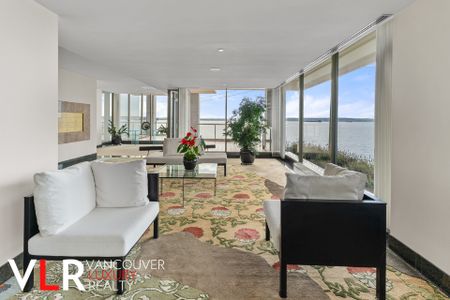 Condo in West Vancouver, BC - Photo 5