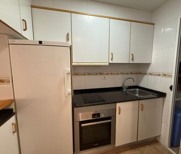 Apartamento de alquiler en Calle Malaga, Los Arenales del Sol - Photo 5