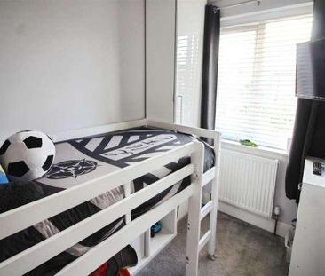 William Rise, Leeds, LS15 - Photo 2